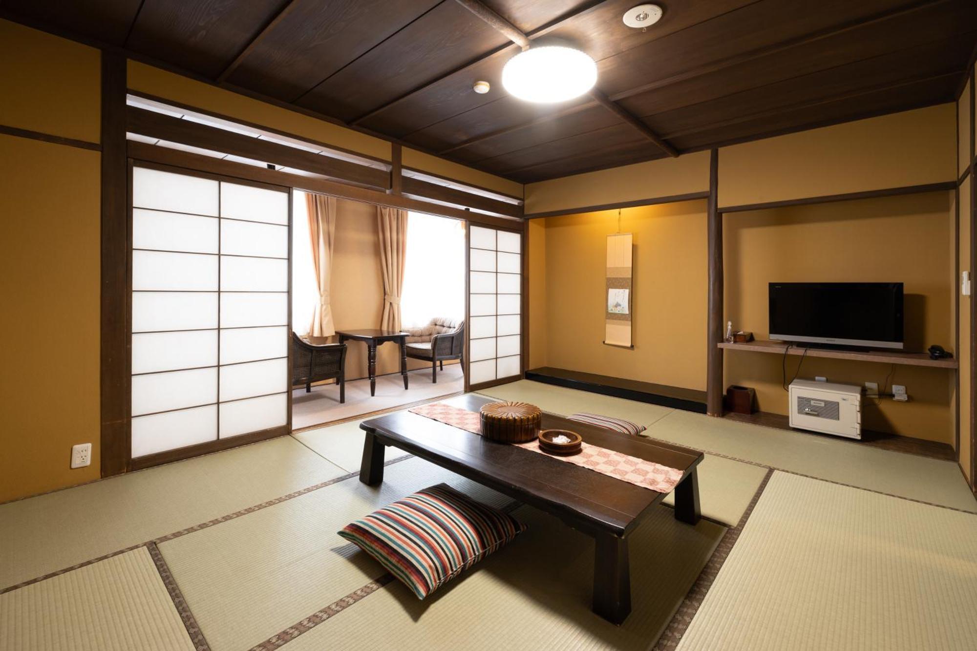 โรงแรมอิชิริโนะ โคเงง โรอัง Hakusan ภายนอก รูปภาพ